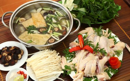 Cách nấu lẩu gà ngon tuyệt vời cuối tuần bên gia đình