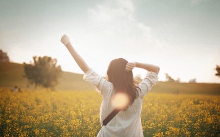 Là phụ nữ hiện đại phải có tiền, rồi có chồng và có con, đúng hay sai?