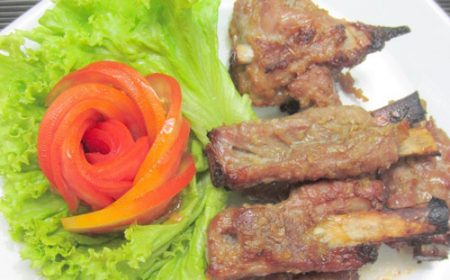 Sườn non nướng sả ớt cho gia đình trong thời tiết giao mùa